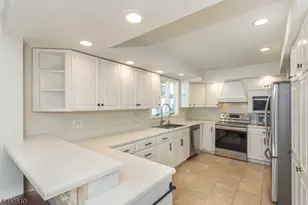 27 Mountain Rd, Rockaway, NJ 07866 - Photo 9