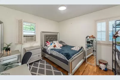 27 Mountain Rd, Rockaway, NJ 07866 - Photo 23