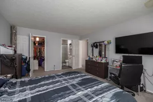 1190 W St George, Linden, NJ 07036 - Photo 7