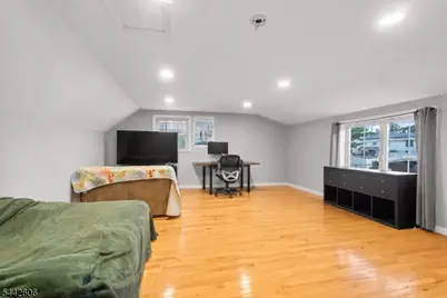92 Anderson Ave, Totowa, NJ 07512 - Photo 17