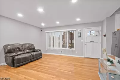 92 Anderson Ave, Totowa, NJ 07512 - Photo 5