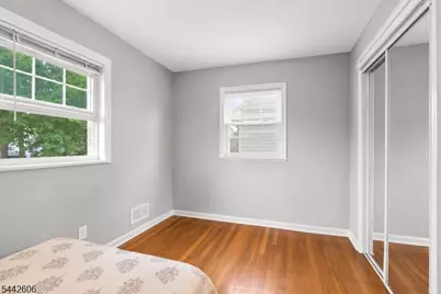 92 Anderson Ave, Totowa, NJ 07512 - Photo 25