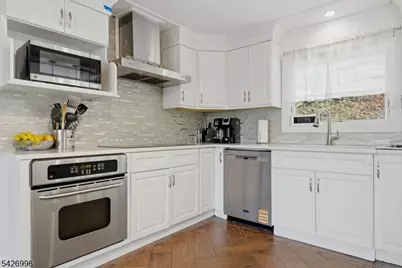 9 Hartung Ave, Riverdale, NJ 07457 - Photo 11
