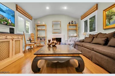 4 Halifax Dr, Marlboro Township, NJ 07751 - Photo 29