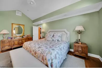 4 Halifax Dr, Marlboro Township, NJ 07751 - Photo 33