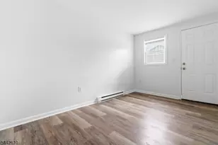 595 Orange St, Newark, NJ 07107 - Photo 13