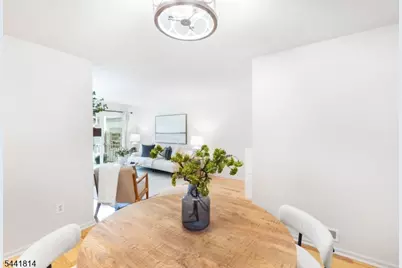 23 Commonwealth Dr, Bernards Township, NJ 07920 - Photo 7
