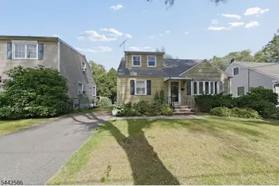 747 Brookside Rd, Rahway, NJ 07065 - Photo 1