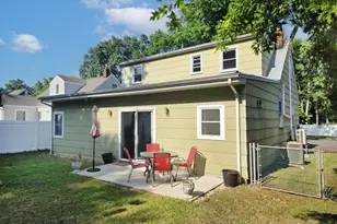 747 Brookside Rd, Rahway, NJ 07065 - Photo 5