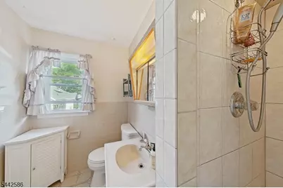 747 Brookside Rd, Rahway, NJ 07065 - Photo 33