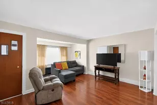 438 Joralemon St, Belleville, NJ 07109 - Photo 5