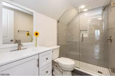 26 N Willow St #2, Montclair, NJ 07042 - Photo 21
