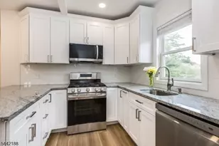 26 N Willow St, Montclair, NJ 07042 - Photo 7