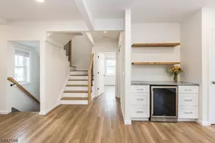 26 N Willow St, Montclair, NJ 07042 - Photo 9