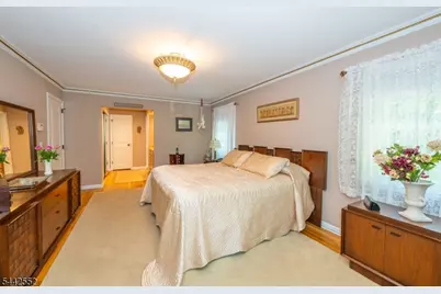 11 Laurel Ln, Hanover Township, NJ 07950 - Photo 23