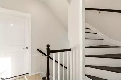 44 Fabyan Pl, Newark, NJ 07108 - Photo 15