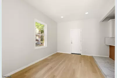 44 Fabyan Pl, Newark, NJ 07108 - Photo 9
