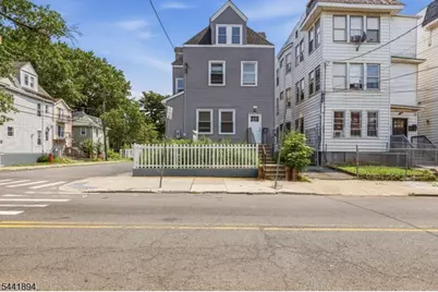 44 Fabyan Pl, Newark, NJ 07108 - Photo 3