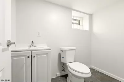 44 Fabyan Pl, Newark, NJ 07108 - Photo 27