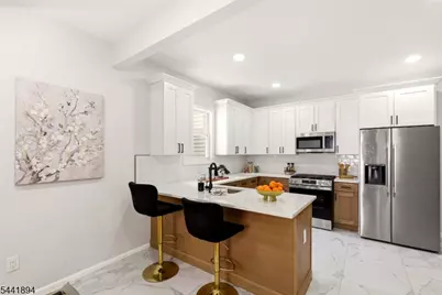 44 Fabyan Pl, Newark, NJ 07108 - Photo 17