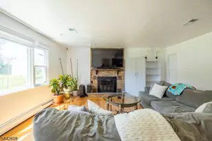 1758 Kenneth Ave, Union Township, NJ 07083 - Photo 13
