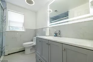 1758 Kenneth Ave, Union Township, NJ 07083 - Photo 15