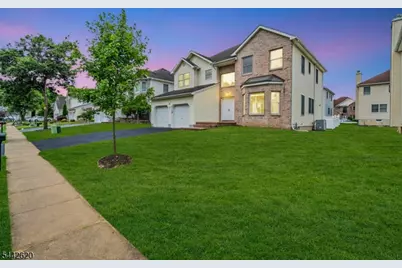42 Leah Way, Parsippany, NJ 07054 - Photo 3