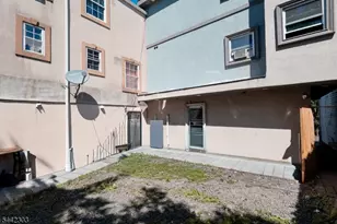 10 Oriental St, Newark, NJ 07104 - Photo 13