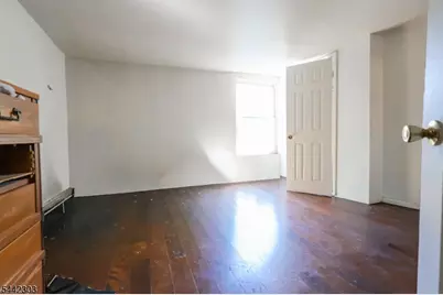 10 Oriental St, Newark, NJ 07104 - Photo 11