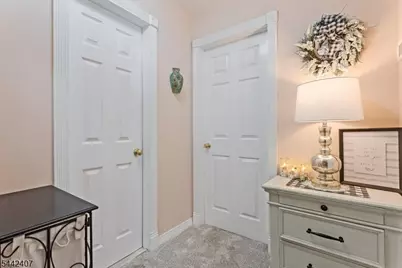 8 Alyson Dr, Fairfield, NJ 07004 - Photo 15