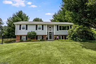 25 Kenmar Rd, Mount Olive, NJ 07828 - Photo 1
