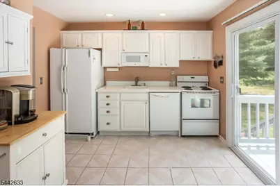 25 Kenmar Rd, Mount Olive, NJ 07828 - Photo 9