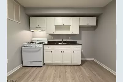 34 Auburn St #2, Paterson, NJ 07501 - Photo 11
