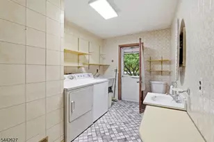 1868 Amwell Rd, Franklin Township, NJ 08873 - Photo 19