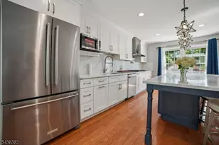 25 Tremont Terrace, Livingston, NJ 07039 - Photo 13