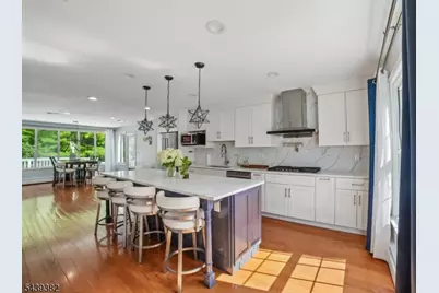 25 Tremont Ter, Livingston, NJ 07039 - Photo 9