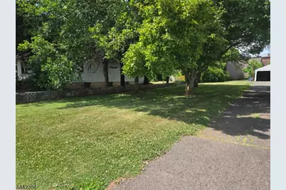 108 Bell Ave #A, Raritan, NJ 08869 - Photo 21