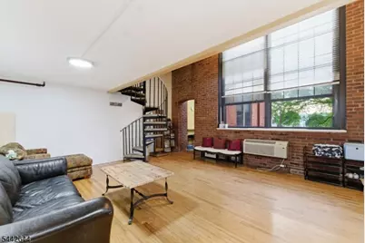 366-382 Trenton Ave #2F, Paterson, NJ 07503 - Photo 1