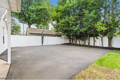 55 14th Ave, Elmwood Park, NJ 07407 - Photo 21