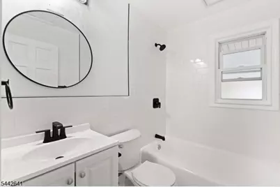 55 14th Ave, Elmwood Park, NJ 07407 - Photo 9