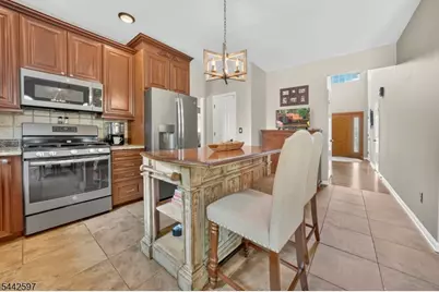9 Summerfield Dr, Franklin Township, NJ 08540 - Photo 23