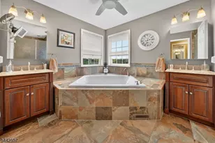 9 Summerfield Dr, Franklin Township, NJ 08540 - Photo 35