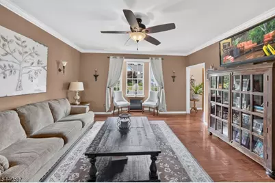 9 Summerfield Dr, Franklin Township, NJ 08540 - Photo 13