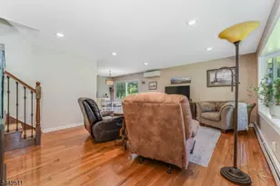 106 Oak Summit Rd, Kingwood Township, NJ 08825 - Photo 3