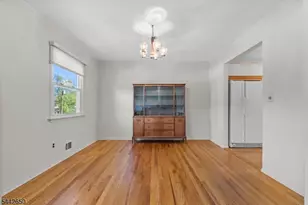 33 Walter Dr, Bloomingdale, NJ 07403 - Photo 11