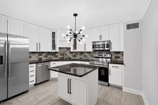 1020 Harmon Cove Tower, Secaucus, NJ 07094 - Photo 9