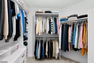 1020 Harmon Cove Tower, Secaucus, NJ 07094 - Photo 29