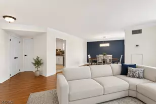 1020 Harmon Cove Tower, Secaucus, NJ 07094 - Photo 3