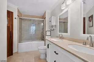 1020 Harmon Cove Tower, Secaucus, NJ 07094 - Photo 25