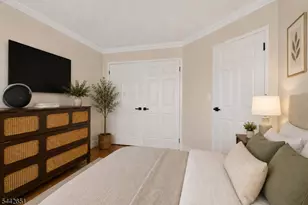 1020 Harmon Cove Tower, Secaucus, NJ 07094 - Photo 19